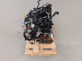 Motor Diesel - VW Golf (2020) DJGA 04L100093K 89.040km - Bild 3
