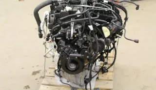 Motor Benzin - BMW 5-Series (2020) B48-B20A 11 00 2 470 879 38.000km - Bild 1