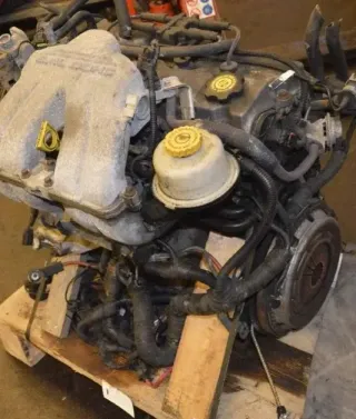 Motor Benzin - Chrysler Voyager (2002) - Bild 1