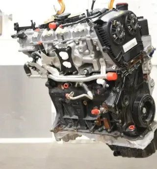 Motor Benzin - Audi Q5 (2022) DRYA 06N100033E 13.650km - Bild 2