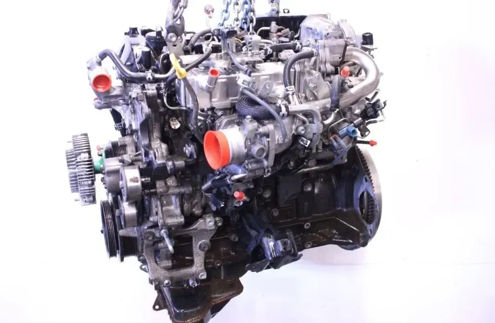 Motor Diesel - Toyota Hilux (2018) 2GD-FTV 190000E110 - Bild 1