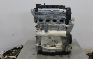 Motor Diesel - VW Passat (2024) DTUA 05L100031D 111.930km - Bild 3