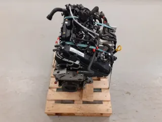 Motor Diesel - VW Golf (2020) DJGA 04L100093K 89.040km - Bild 2