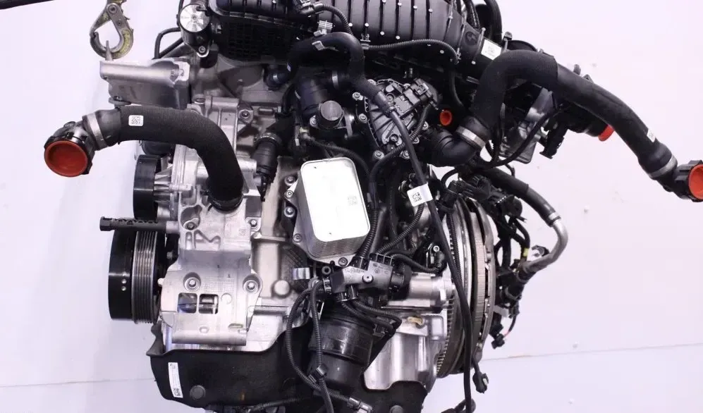 Motor Benzin - BMW 1-Series (2024) B38-A15A 11005A07710 3.360km - Bild 1
