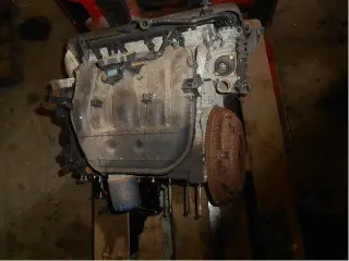 Motor Benzin - Citroen Xsara Picasso (2001) 01352T 91.710km - Bild 1