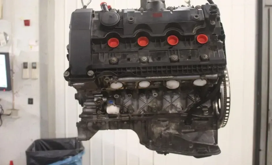 Motor Benzin - BMW 7-Series (2002) N62-B44A 11000427233 - Bild 1