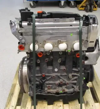 Motor Diesel - Skoda Octavia (2015) CRKB 04L100090C 38.790km - Bild 2