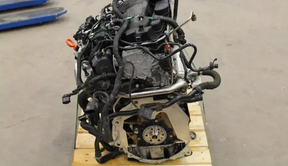 Motor Diesel - Skoda Yeti (2010) CEGA 03L100091X - Bild 1