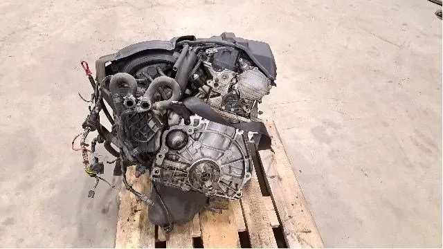 Motor Benzin - BMW 3-Series (2004) N42-B20A 11 00 0 391 085 - Bild 1
