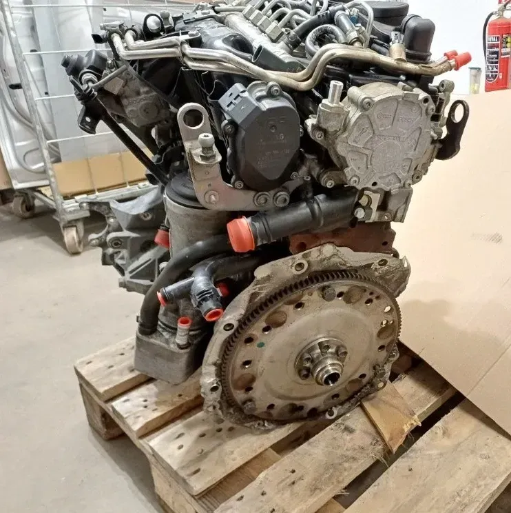 Motor Diesel - Audi A4, S4 (2010) CAGB 03L100090FX - Bild 1