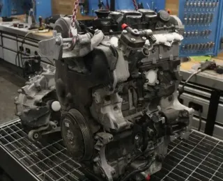 Motor Diesel - Volvo V40 Cross Country (2018) 6906442 36011597 79.090km - Bild 1