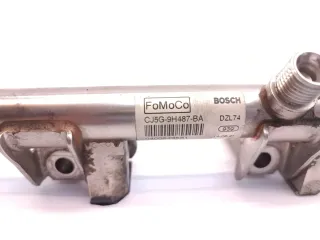 Einspritzleiste Verteiler CJ5G-9H487-BA Ford Fiesta Focus C-Max Volvo V40 - Bild 3