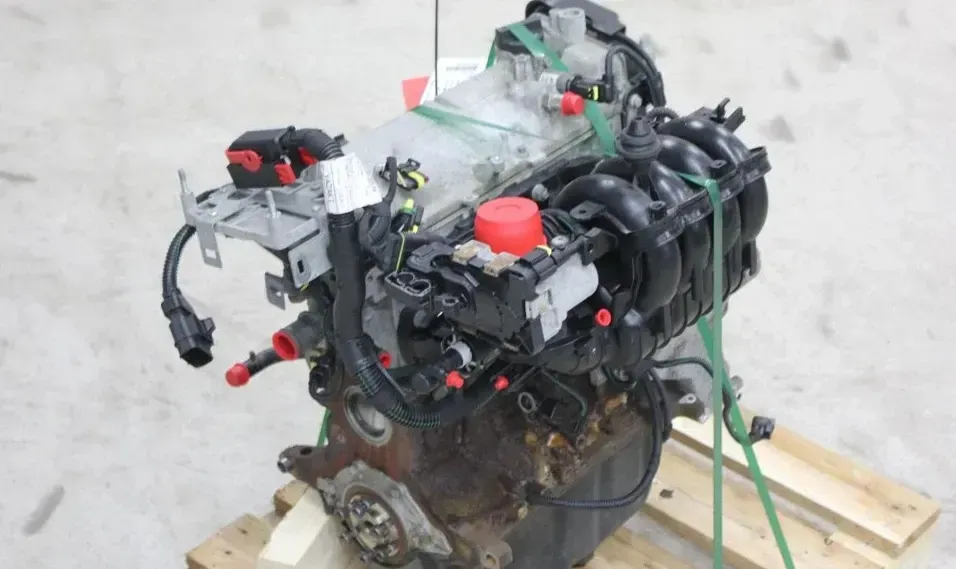 Motor Benzin - Fiat 500 (2010) 71751093 107.430km - Bild 1