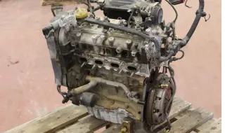 Motor Benzin - Fiat Grande Punto (2007) 71751102 - Bild 2