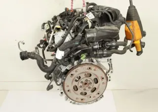 Motor Benzin - Citroen C4 (2022) 1637833880 30.580km - Bild 2