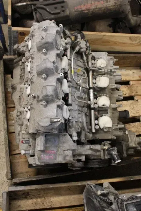 Background image for Motor Benzin - Chevrolet Silverado (2014) 12657207