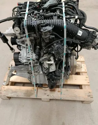 Motor Benzin - BMW X1 (2024) 56.660km - Bild 3