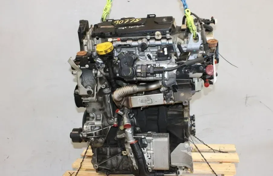 Motor Diesel - Nissan X-Trail (2018) M9R 1010201Q1H 119.730km - Bild 1