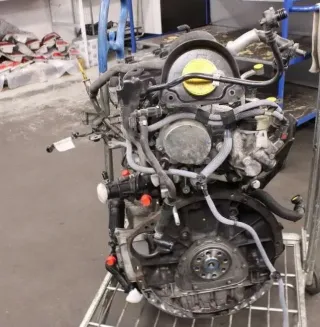Motor Diesel - Renault Trafic (2021) M9R-710 8201742940 - Bild 1