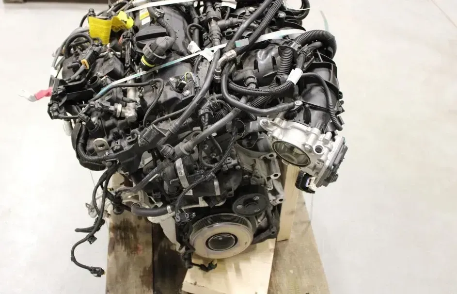 Motor Benzin - BMW 3-Series (2020) B48-B20B 11 00 5A55E68 39.500km - Bild 1