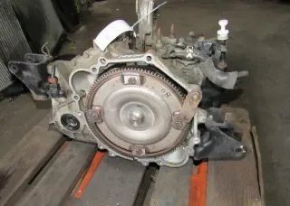 Automatikgetriebe - Mitsubishi Galant (2002) - Bild 1