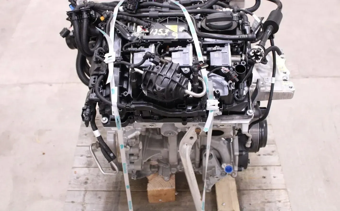 Motor Benzin - BMW X1 (2024) 11005A64D42 7.450km - Bild 1
