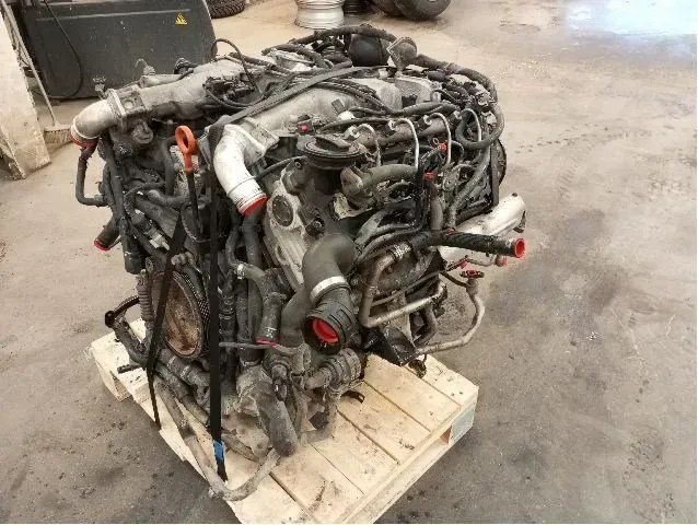 Motor Diesel - Audi Q7 (2008) BTR 057 100 031 DX - Bild 1