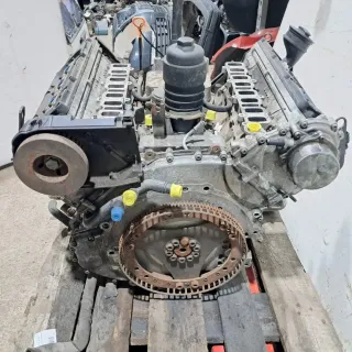 Motor Diesel - Audi A8, S8 (2004) ASE 057 100 098 X - Bild 1