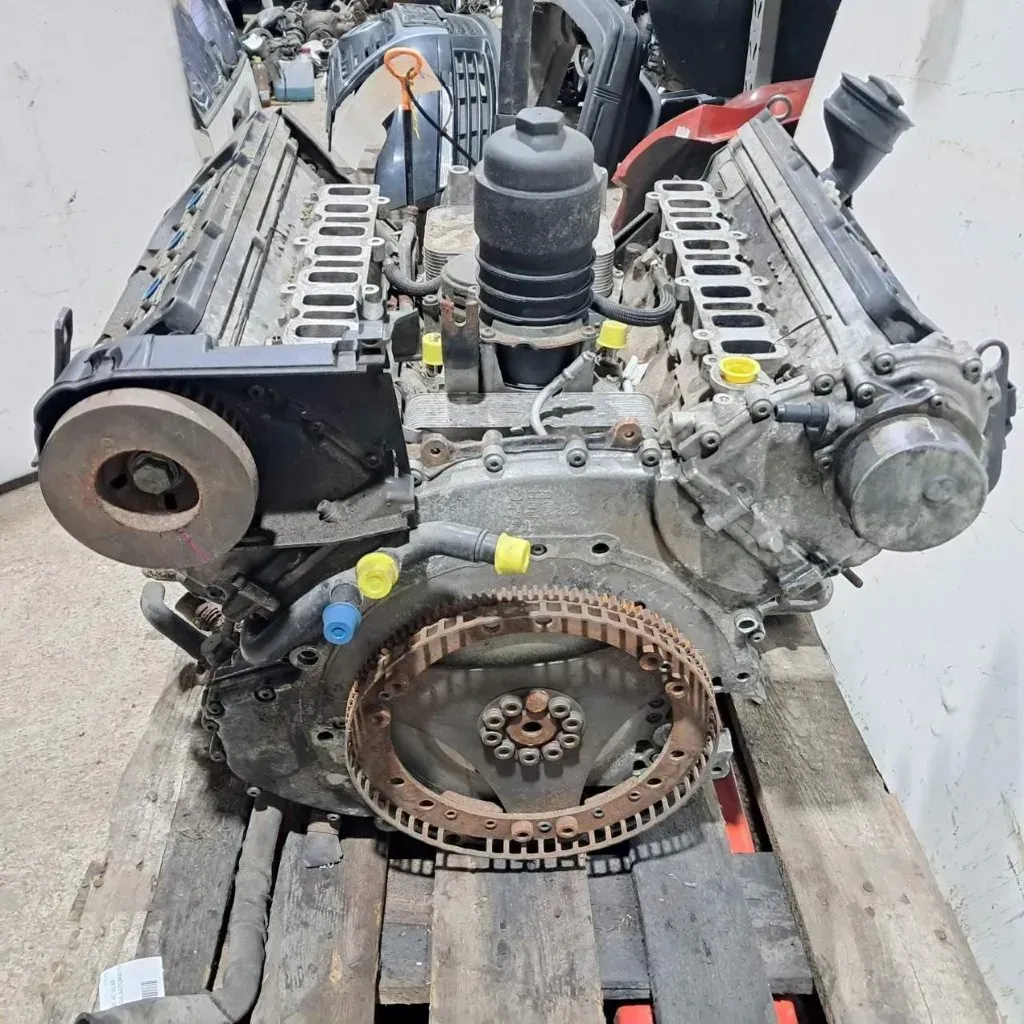 Motor Diesel - Audi A8, S8 (2004) ASE 057 100 098 X - Bild 1