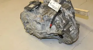 Automatikgetriebe - BMW 2-Series (2019) 24 00 8 743 341 16.860km - Bild 3