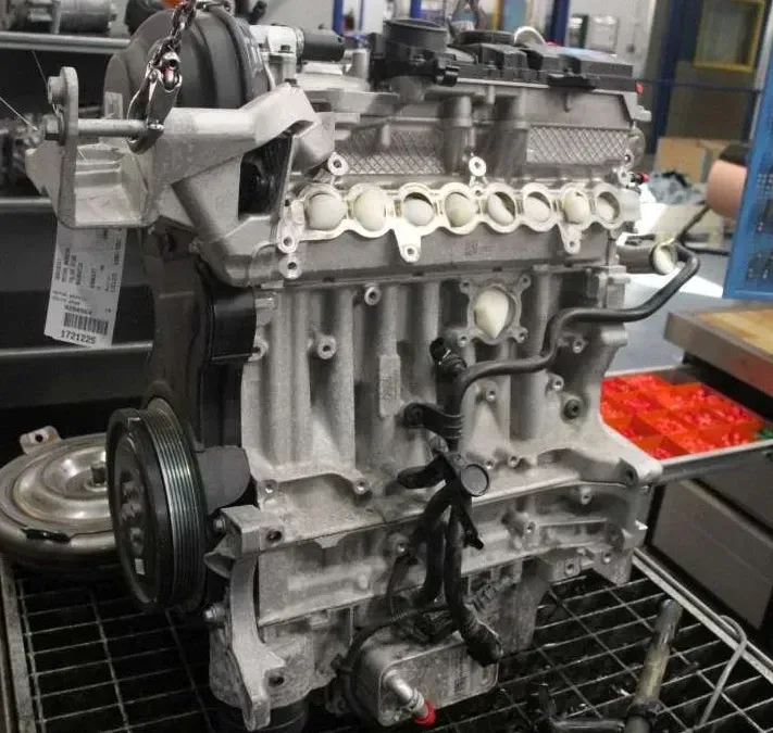 Motor Benzin - Volvo XC60 (2018) 36010311 31.660km - Bild 1