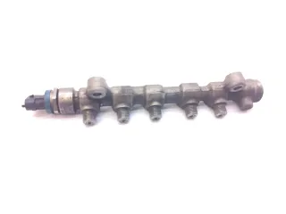 Einspritzleiste Verteiler 0445214175 Renault Trafic master Nissan Interstar - Bild 2