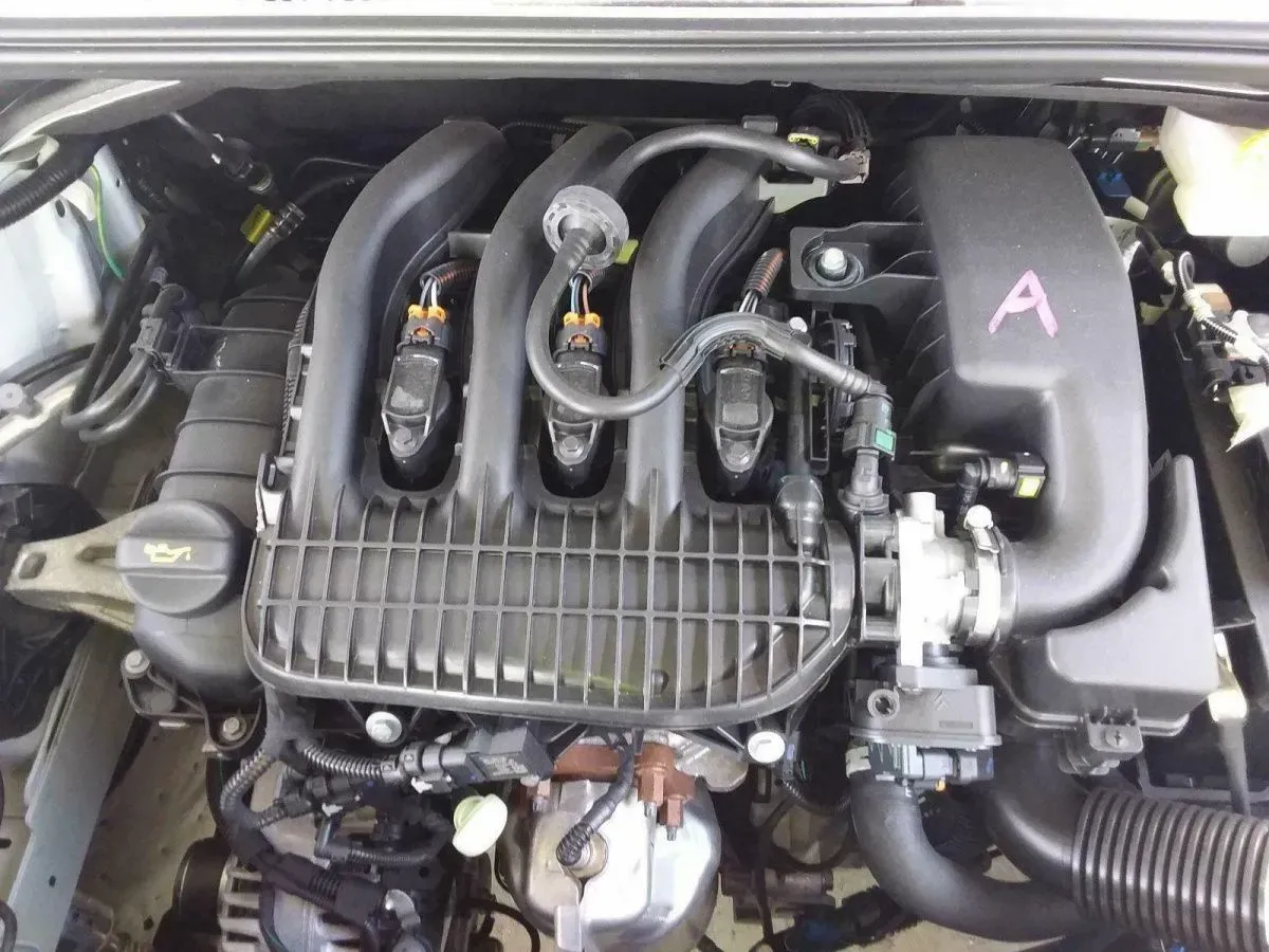 Motor Citroen C3 II 1.2 HMR EB2FA 56 TKM 60 KW 82 PS komplett ink - Bild 1