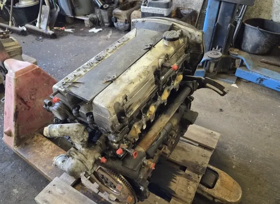 Motor Benzin - Hyundai Santa Fe (2004) G4JS 21101 38G00 - Bild 1