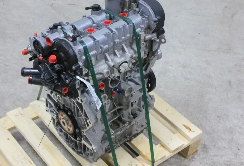 Motor Benzin - Skoda Superb (2021) DGEB 04E100038GX 70.230km - Bild 1