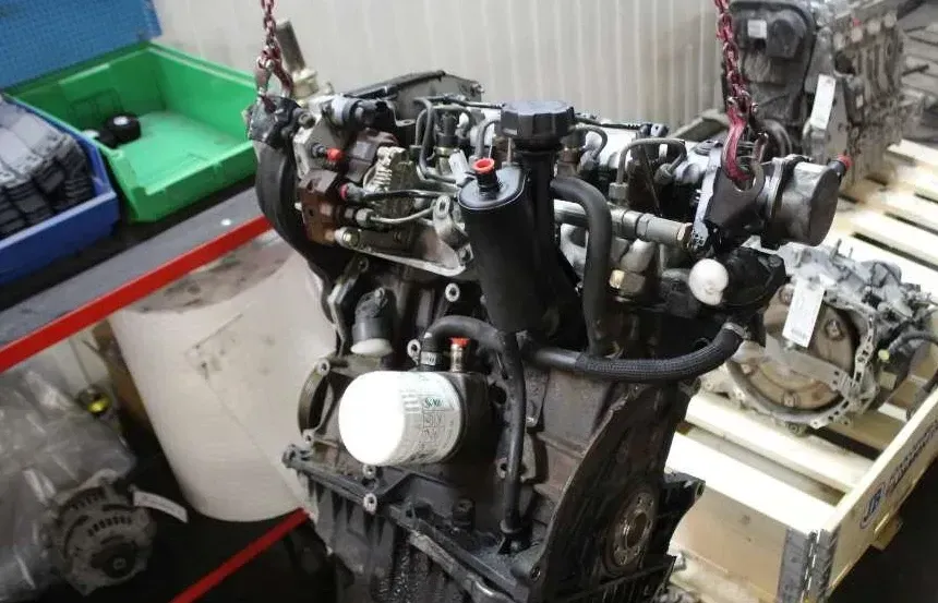 Motor Diesel - Volvo S40, V40 96-04 (2004) 30618267 - Bild 1