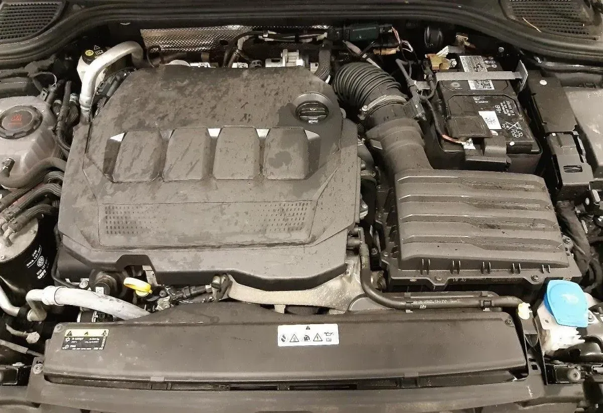 Automatikgetriebe DSG VW Golf VIII UBY 0CW300050KX 25 TKM - Bild 1