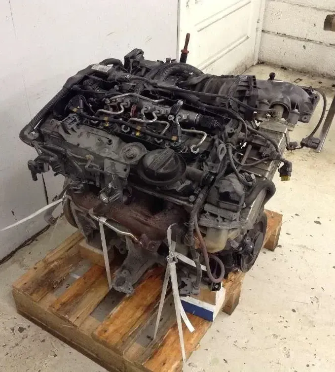 Motor Diesel - BMW 1-Series (2012) N47-D16A 11002296635 - Bild 1
