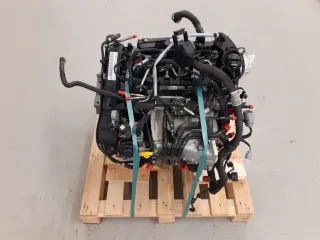Motor Diesel - VW Golf (2020) DJGA 04L100093K 89.040km - Bild 1