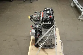 Motor Diesel - Skoda Superb (2021) 05L100031DX 44.740km - Bild 4