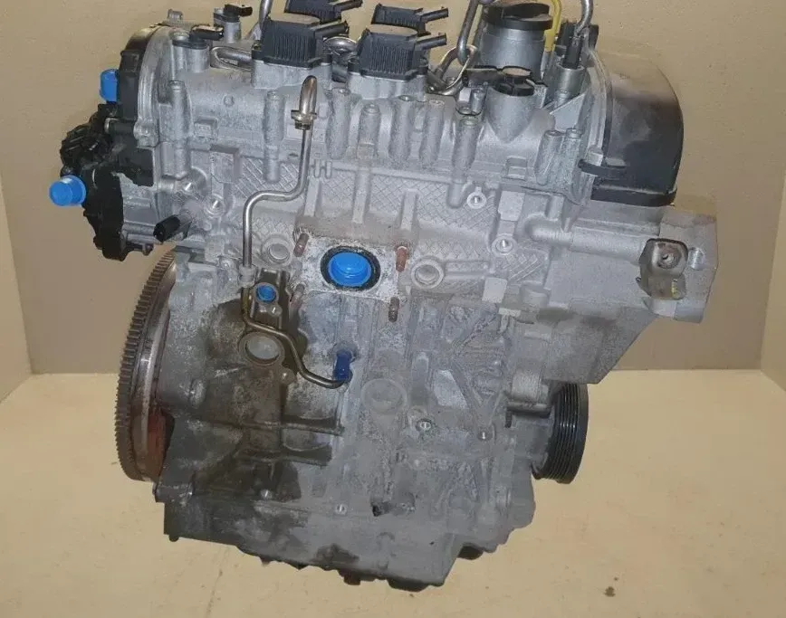 Motor Benzin - Skoda Superb (2017) CZEA 04E 100 034 F 83.210km - Bild 1