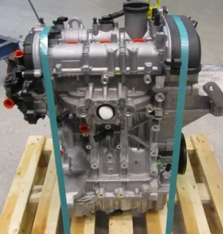 Motor Benzin - Skoda Octavia (2018) CHZD 04C100032FX 920km - Bild 1