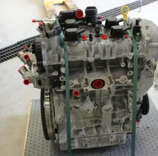 Motor Benzin - Audi Q2 (2023) DXDB 05E100032D 14.990km - Bild 1