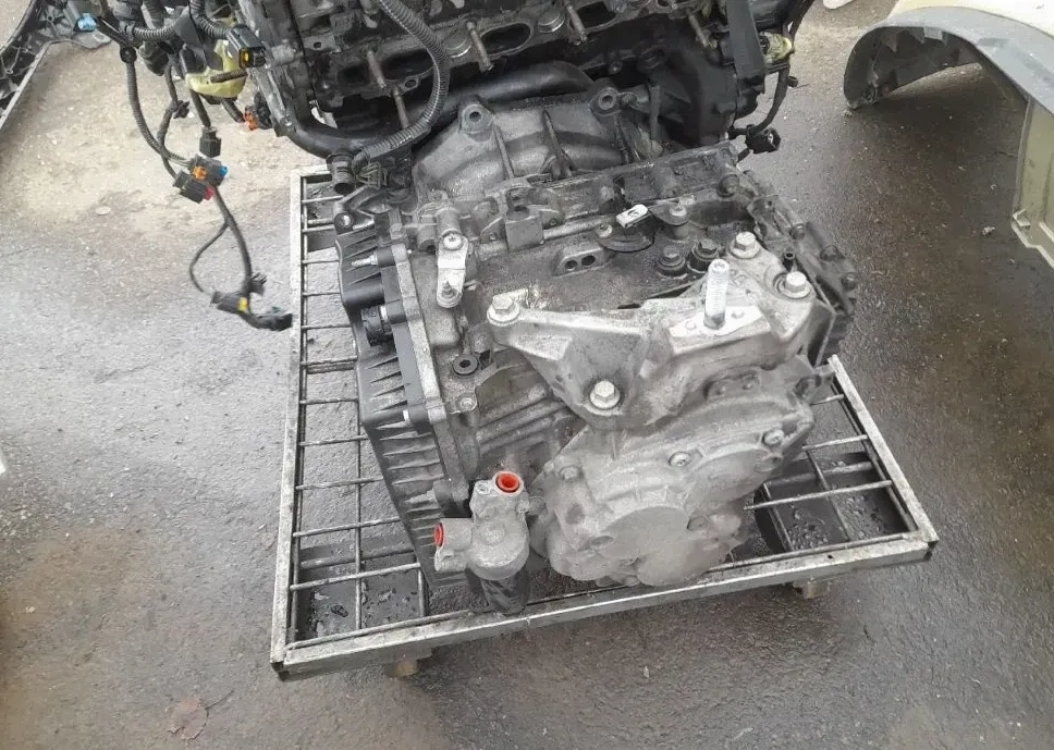 Automatikgetriebe - Ford Mondeo (2016) 2208828 E1GR7000FF - Bild 1