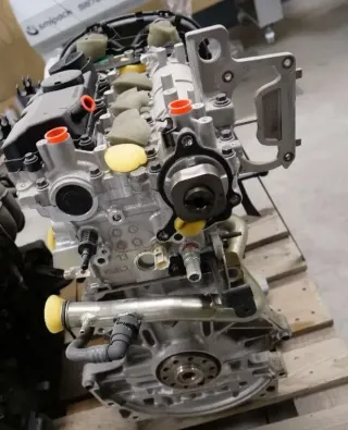 Motor Benzin - Volvo XC60 (2014) 6906217 36050816 12.330km - Bild 1