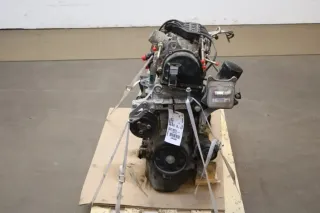 Motor Benzin - Skoda Fabia (2011) CBZA 03F100091AX - Bild 2