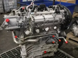 Motor Benzin - Volvo XC60 (2019) 6906847 36010310 23.720km - Bild 2