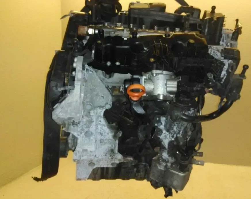 Motor Diesel - Skoda Superb (2010) CBBB 03L 100 035 P - Bild 1