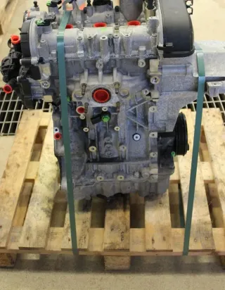 Motor Benzin - Skoda Scala (2020) DKRF 04C100098M 21.870km - Bild 1