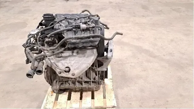 Motor Benzin - Skoda Octavia (2011) 06A 100 045 R - Bild 1